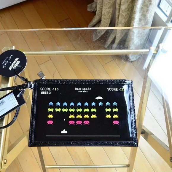 Kate Spade Space Invaders Large Wristlet KI754 - Picture 1 of 7